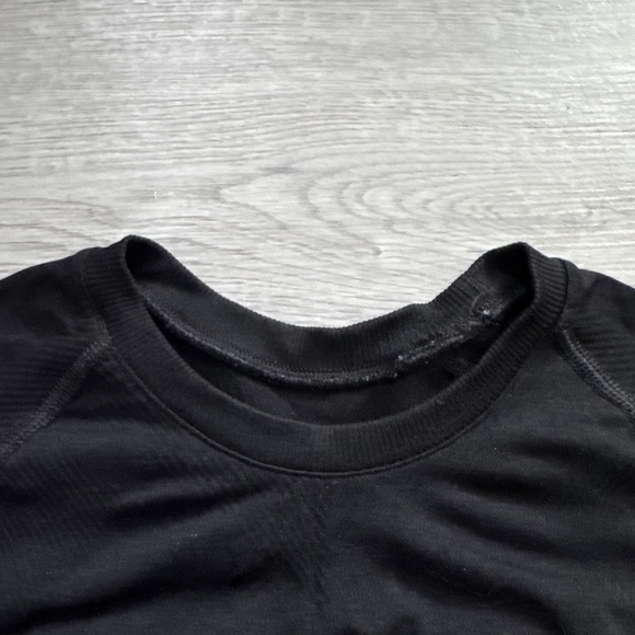 Alphalete crop top - Picture 2 of 3